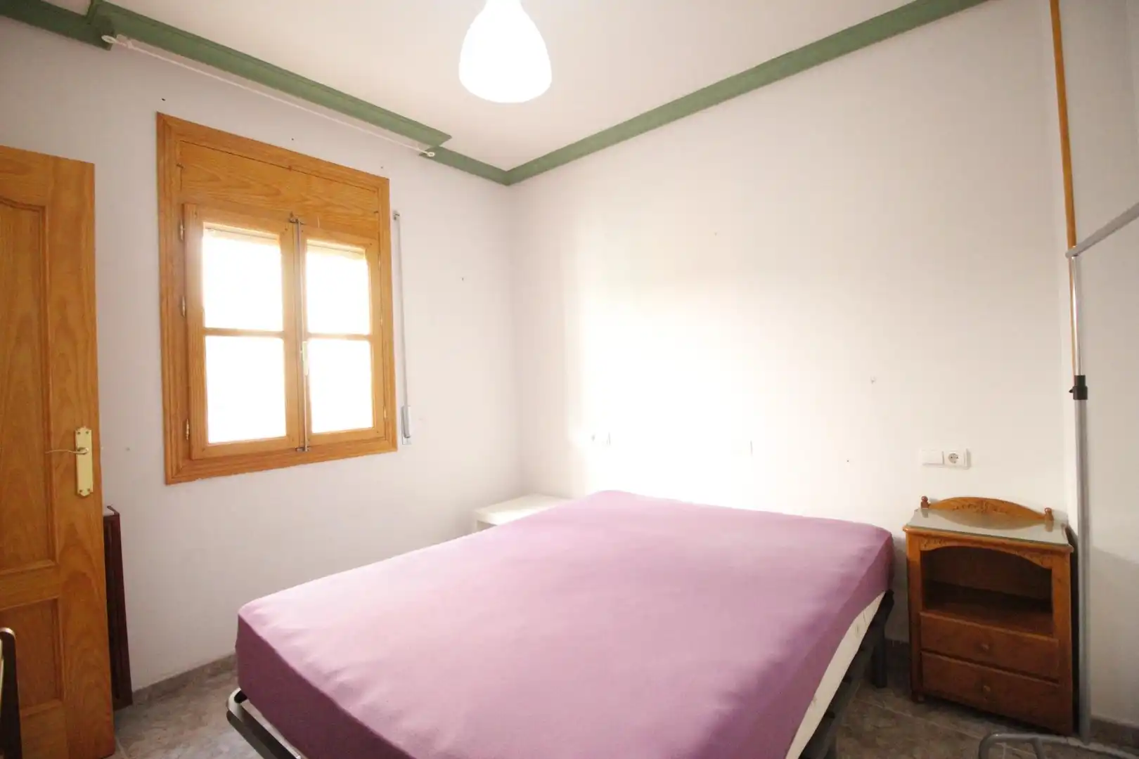 Habitación de Casa o chalet en venta en Baza con Calefacción y Balcón
