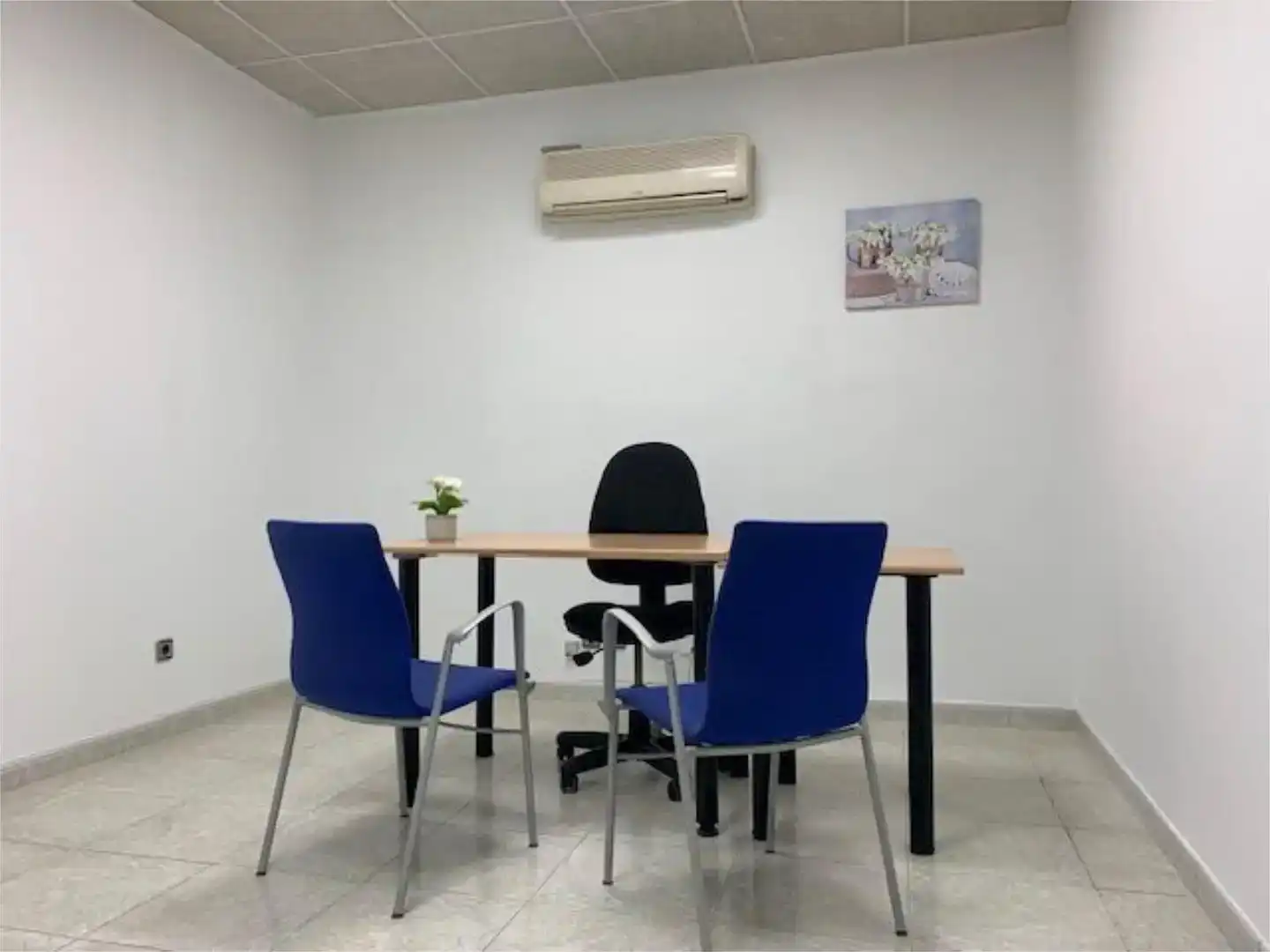 Oficina de alquiler en Marratxí