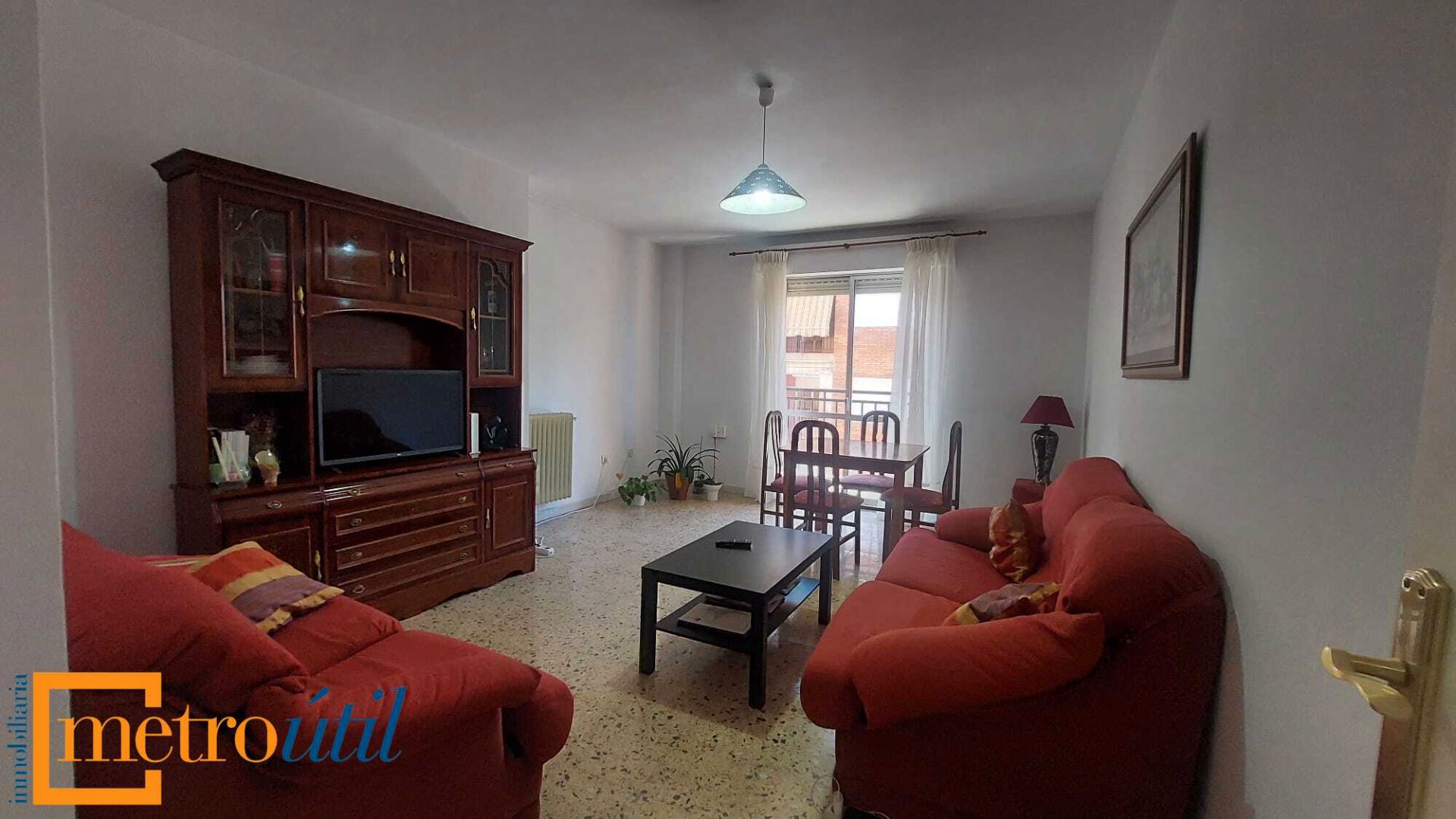 Living room of Flat to rent in Salamanca Capital  with Heating, Furnished and Balcony