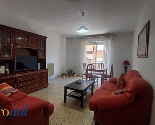 Living room of Flat to rent in Salamanca Capital  with Heating, Furnished and Balcony