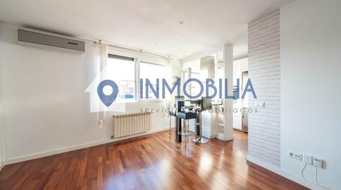 Foto 3 de Ático en venta en Calle Alonso Castrillo, Castillejos - Cuzco, Madrid