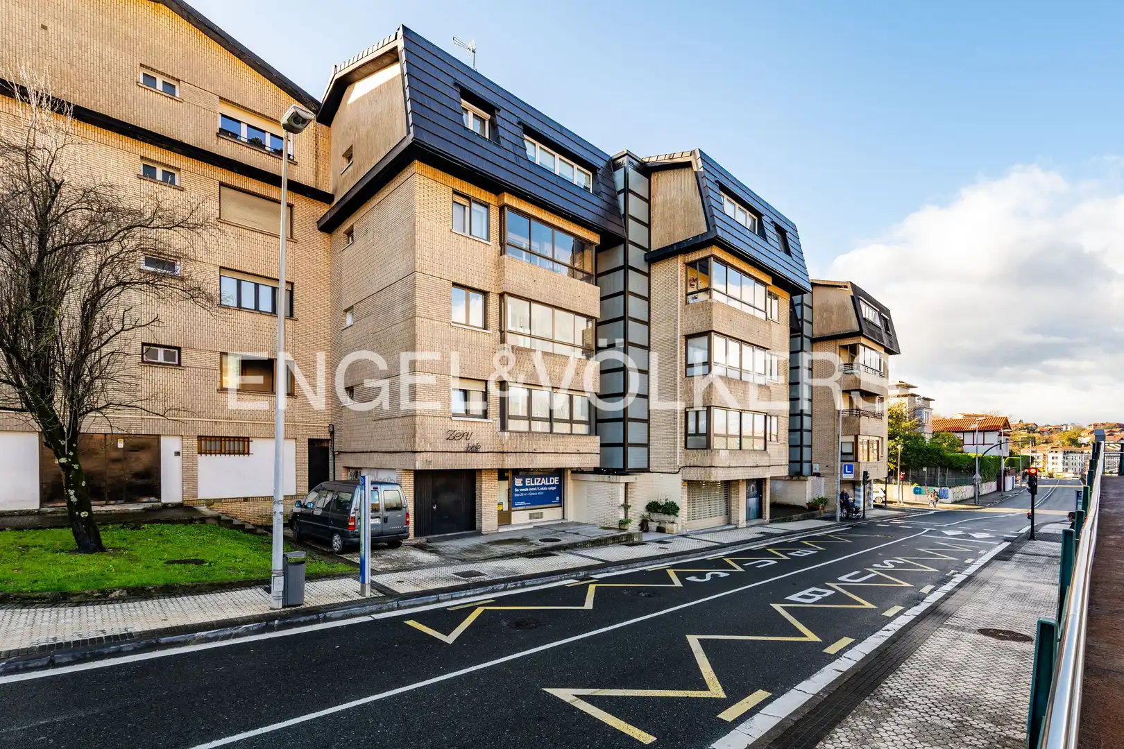 Vista exterior de Pis de lloguer en Donostia - San Sebastián  amb Calefacció, Jardí privat i Terrassa