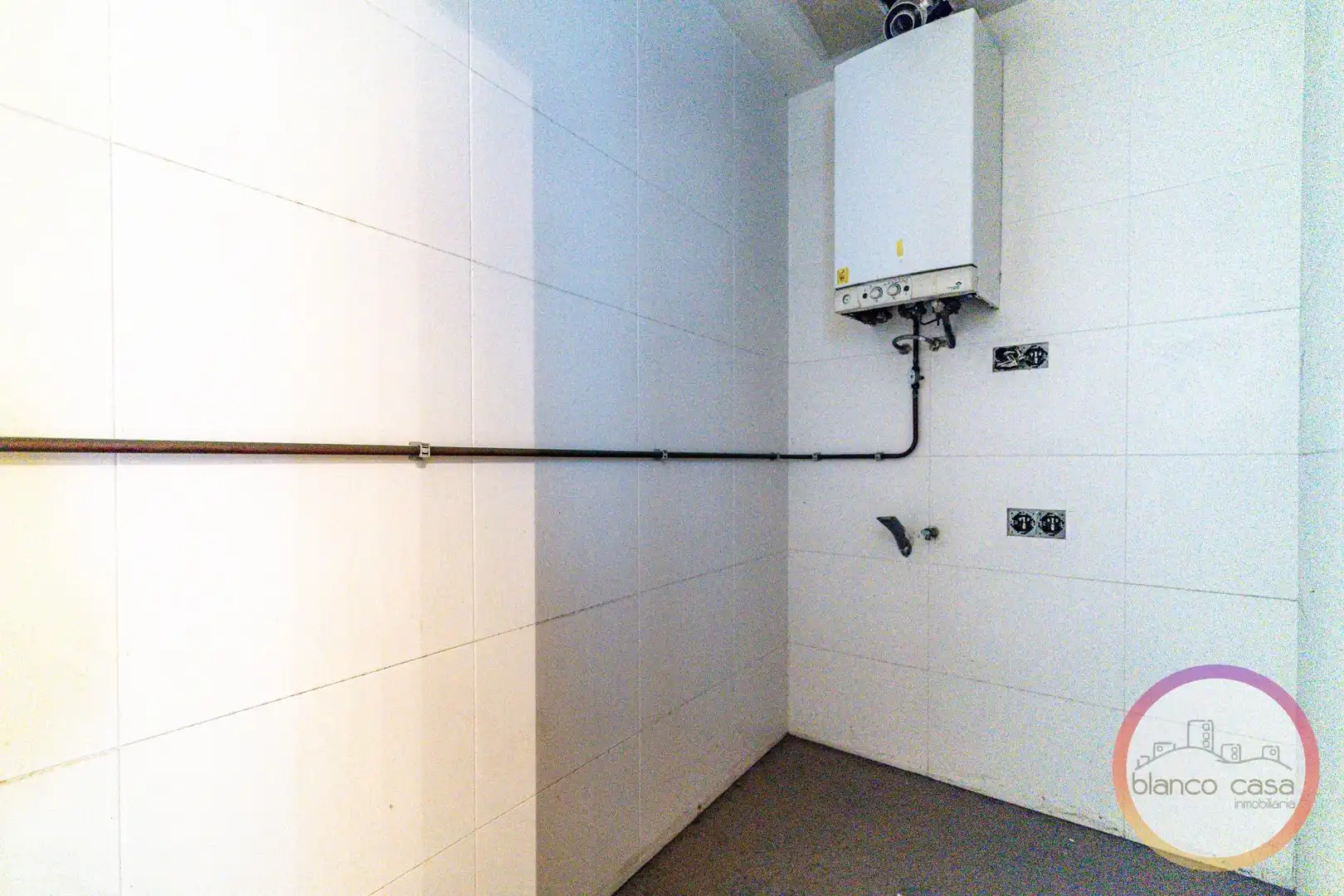 Piso con ascensor en venta en Carballo, imagen 7