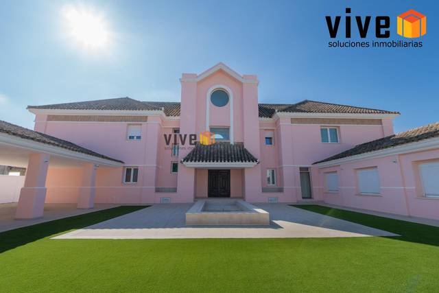 Casa-chalet en Venta en Loreto
