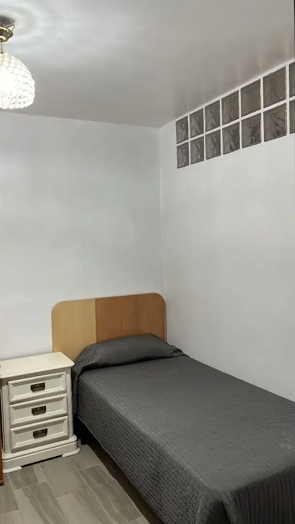 Dormitori de Apartament per a compartir en Hacho - San Amaro