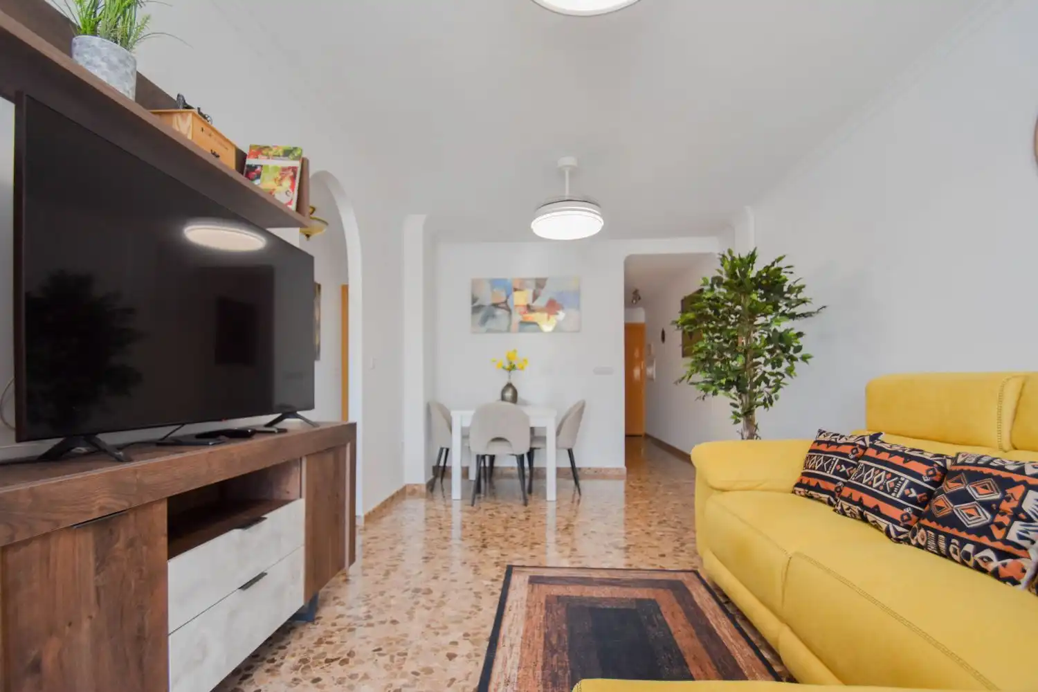 Sala de estar de Piso en venta en Las Gabias con Aire acondicionado