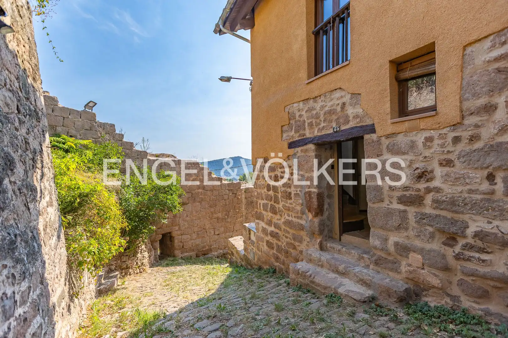 Vista exterior de Casa o xalet en venda en Cardona amb Calefacció i Jardí privat
