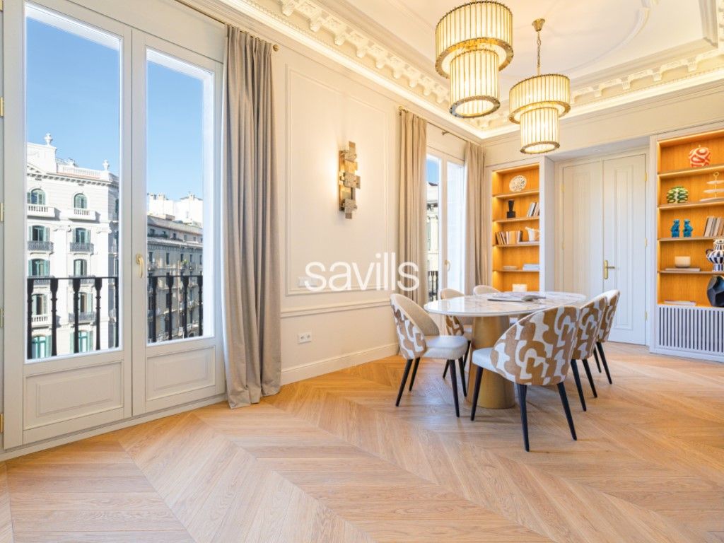 Menjador de Àtic en venda en  Barcelona Capital amb Aire condicionat, Terrassa i Moblat