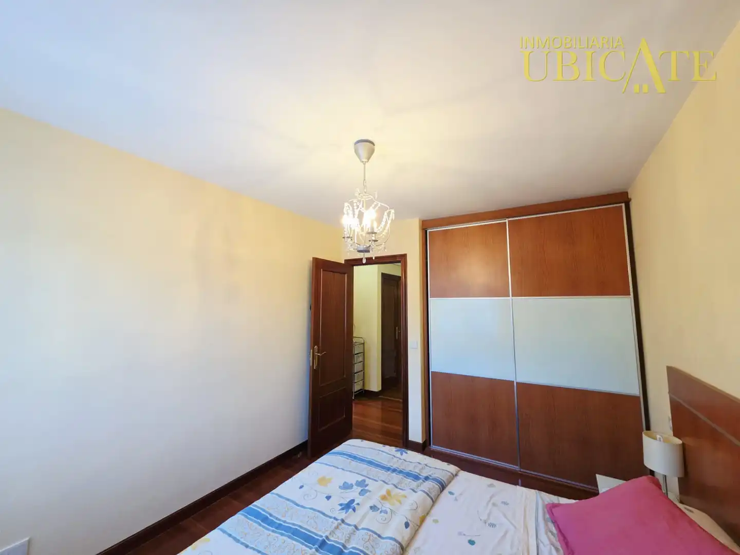 Habitación de Piso en venta en Castro-Urdiales con Calefacción, Parquet y Terraza
