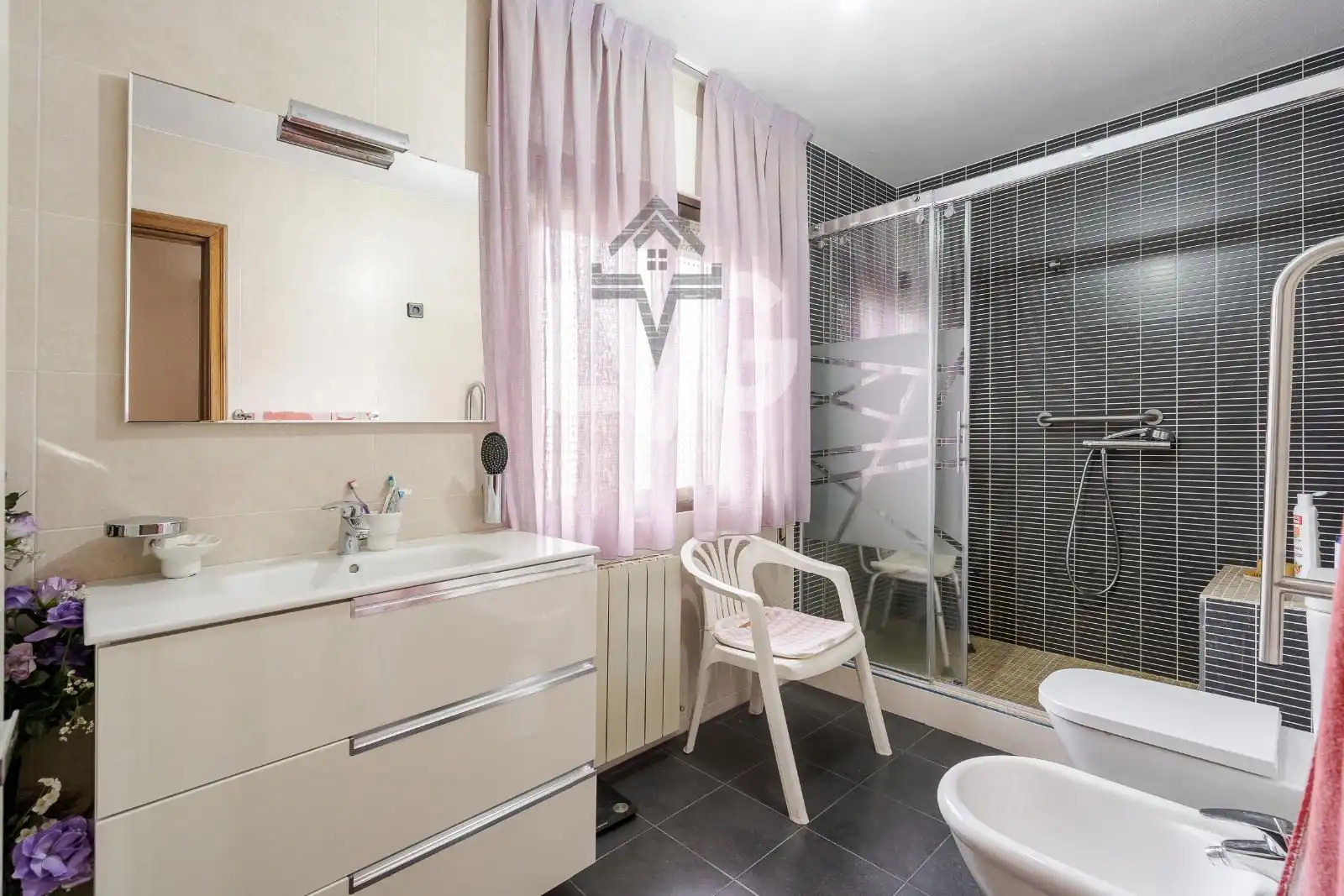 Badezimmer von Haus oder Chalet zum Verkauf in Fuente El Saz de Jarama mit Heizung, Möbliert und Ofen
