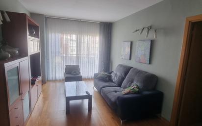 Living room of Flat for sale in Sant Adrià de Besòs  with Air Conditioner and Balcony