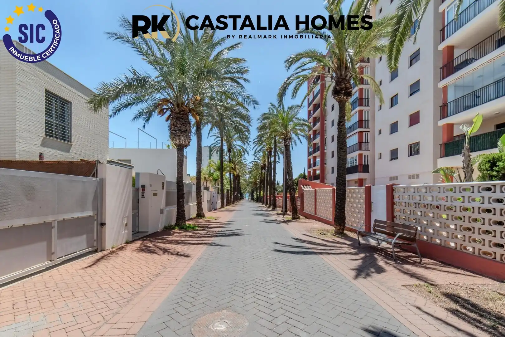Vista exterior de Casa o xalet en venda en Benicasim / Benicàssim amb Aire condicionat, Calefacció i Jardí privat