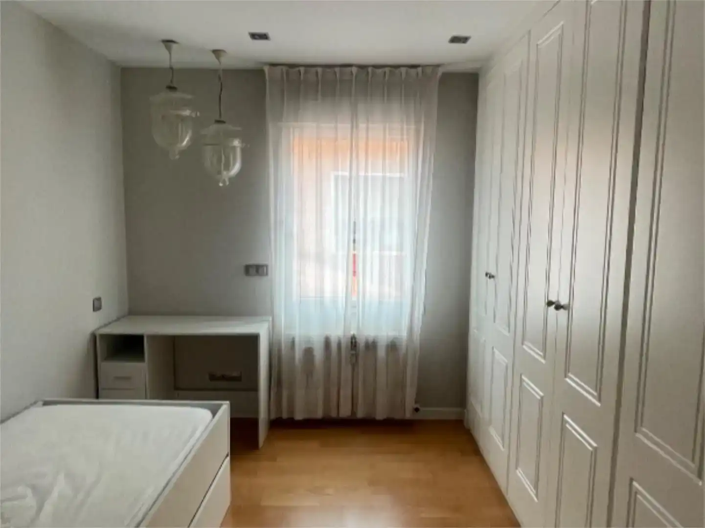 Schlafzimmer von Dachboden zur Miete in Valladolid Capital mit Klimaanlage