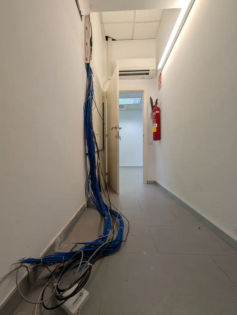 Oficina de lloguer en Sant Just Desvern amb Aire condicionat i Calefacció