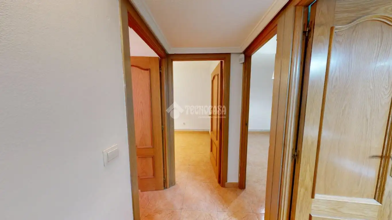 Wohnung zum Verkauf in Leganés mit Klimaanlage, Heizung und Terrasse