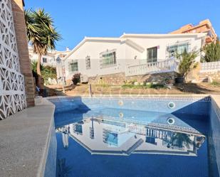 Piscina de Casa o xalet en venda en Fuengirola amb Aire condicionat, Terrassa i Piscina