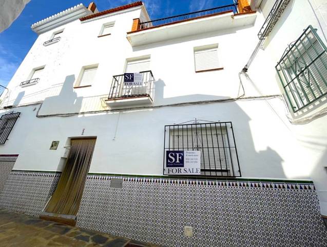 Casa adosada en Venta en Árchez