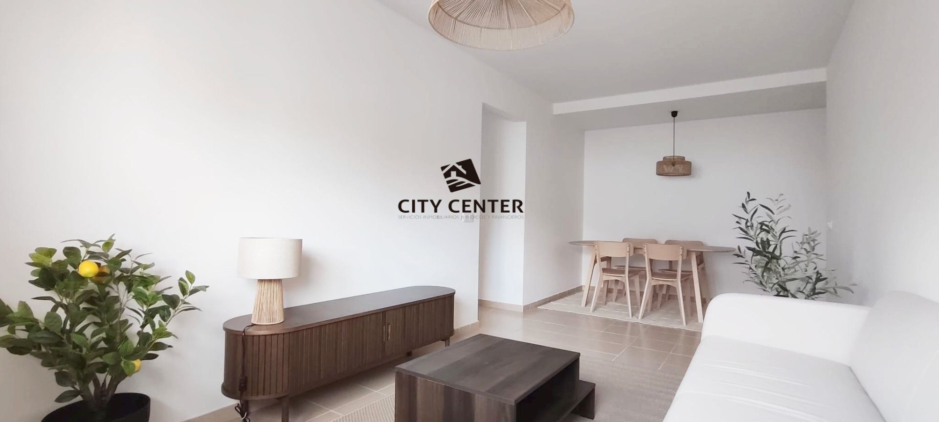 Sala d'estar de Pis en venda en Granadilla de Abona amb Moblat i Forn