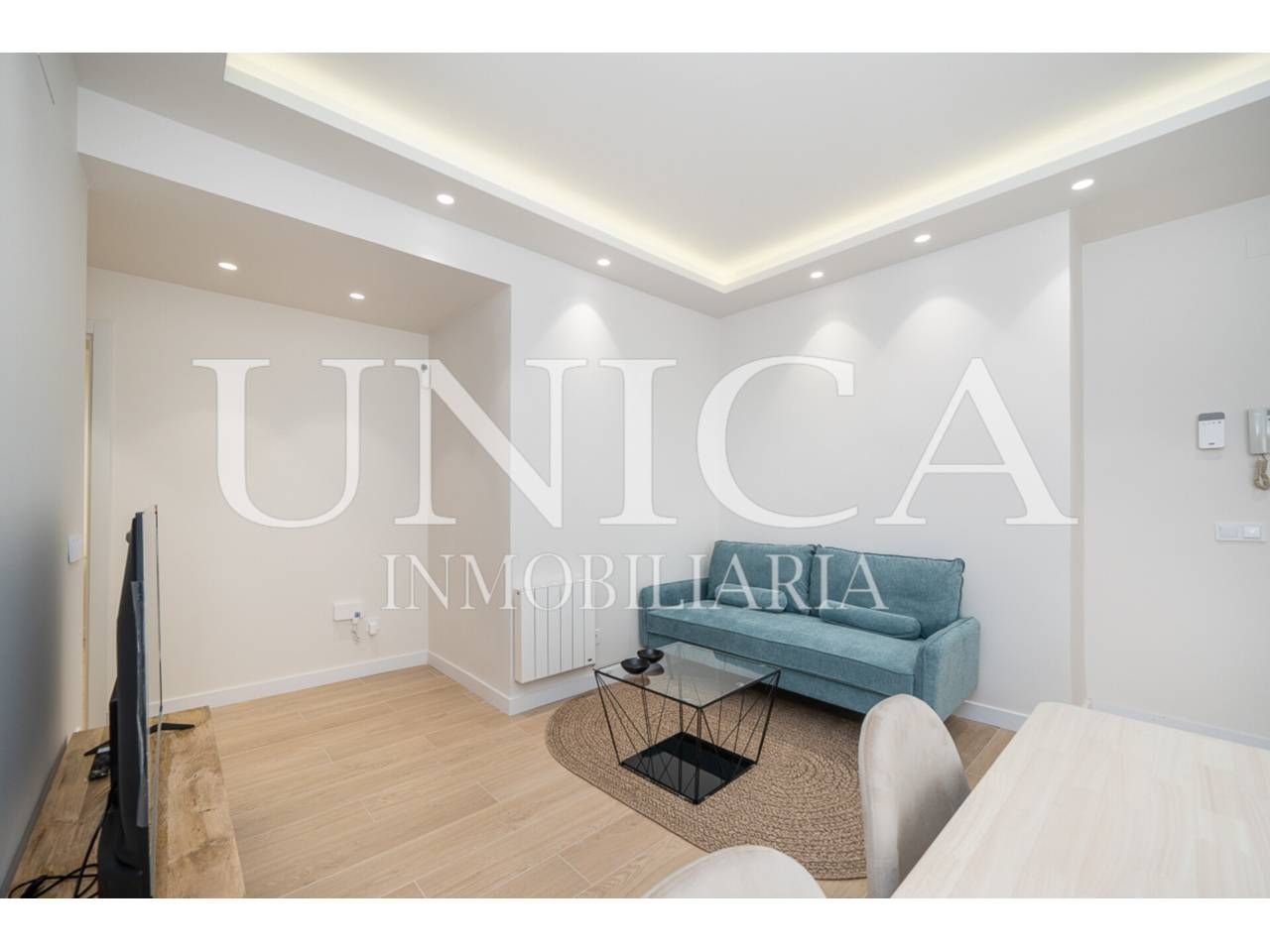 Piso en venta en  Madrid Capital con Calefacción, Amueblado y Alarma