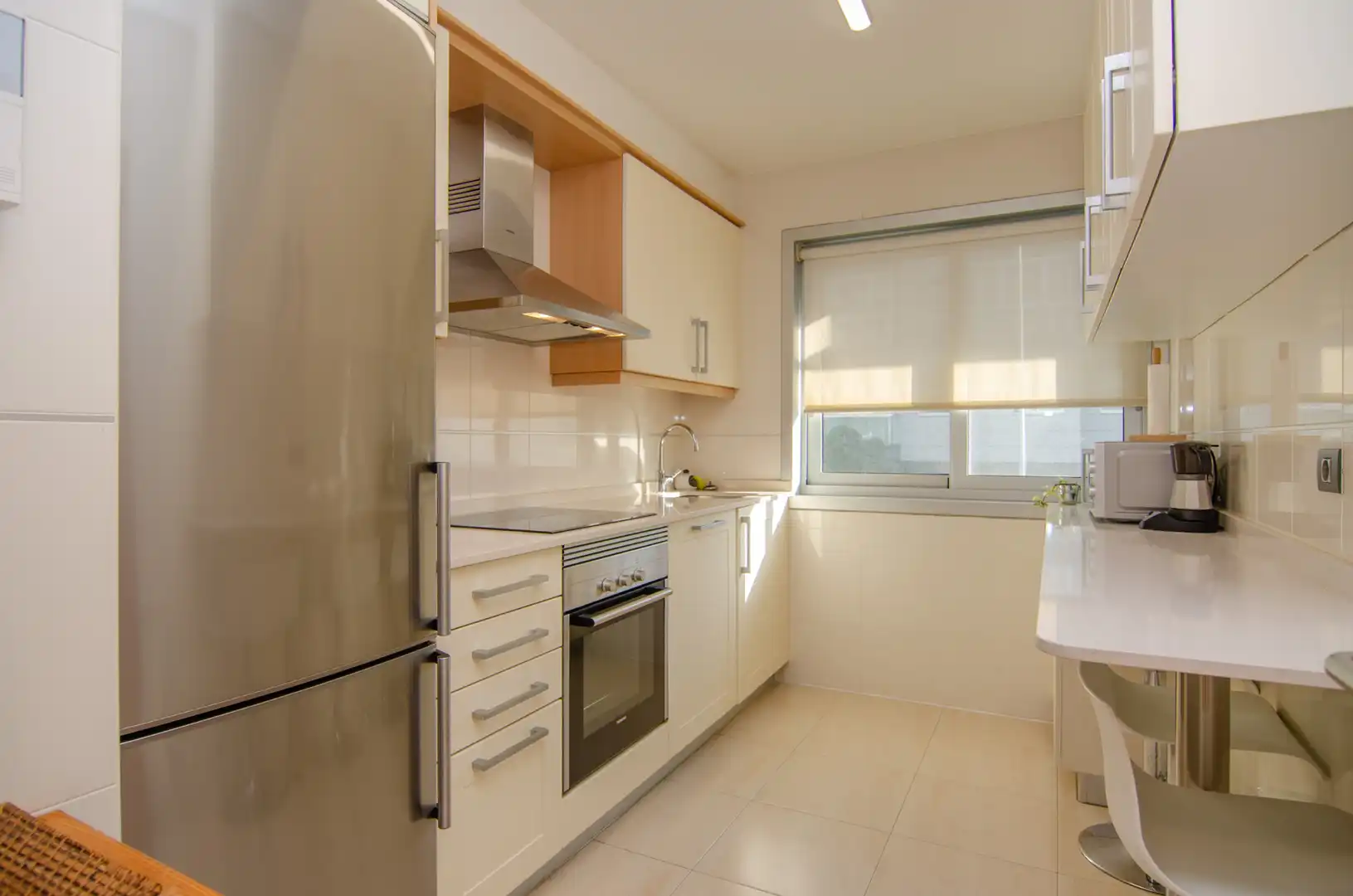 Cocina de Piso de alquiler en A Coruña Capital  con Calefacción, Parquet y Terraza