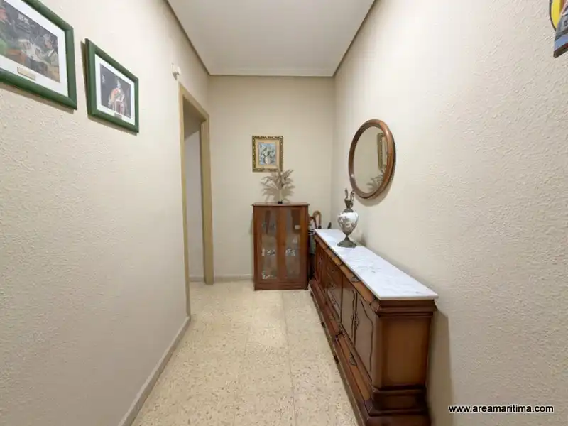 Piso en venta en Valencia con Aire acondicionado, Calefacción y Horno