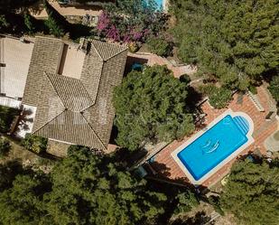 Vista exterior de Casa o xalet en venda en Gilet amb Aire condicionat, Jardí privat i Terrassa