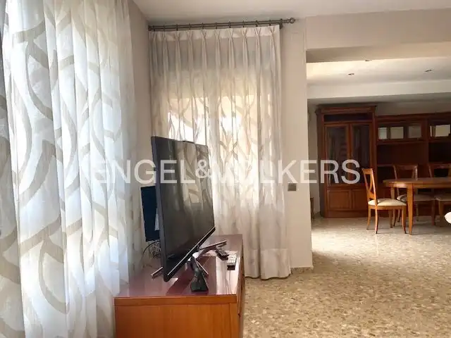 Flat for rent in Paterna  with Air Conditioner, Heating and Storage room