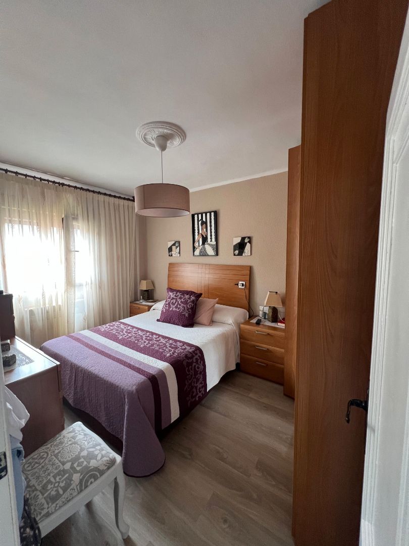 Habitación de Piso en venta en Langreo con Calefacción, Trastero y Amueblado