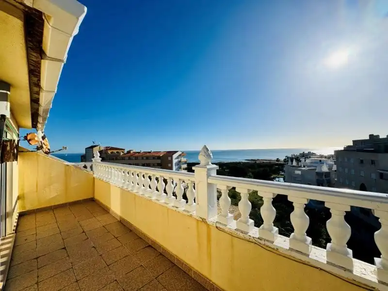 Vista exterior de Apartamento en venta en Guardamar del Segura con Aire acondicionado, Calefacción y Terraza
