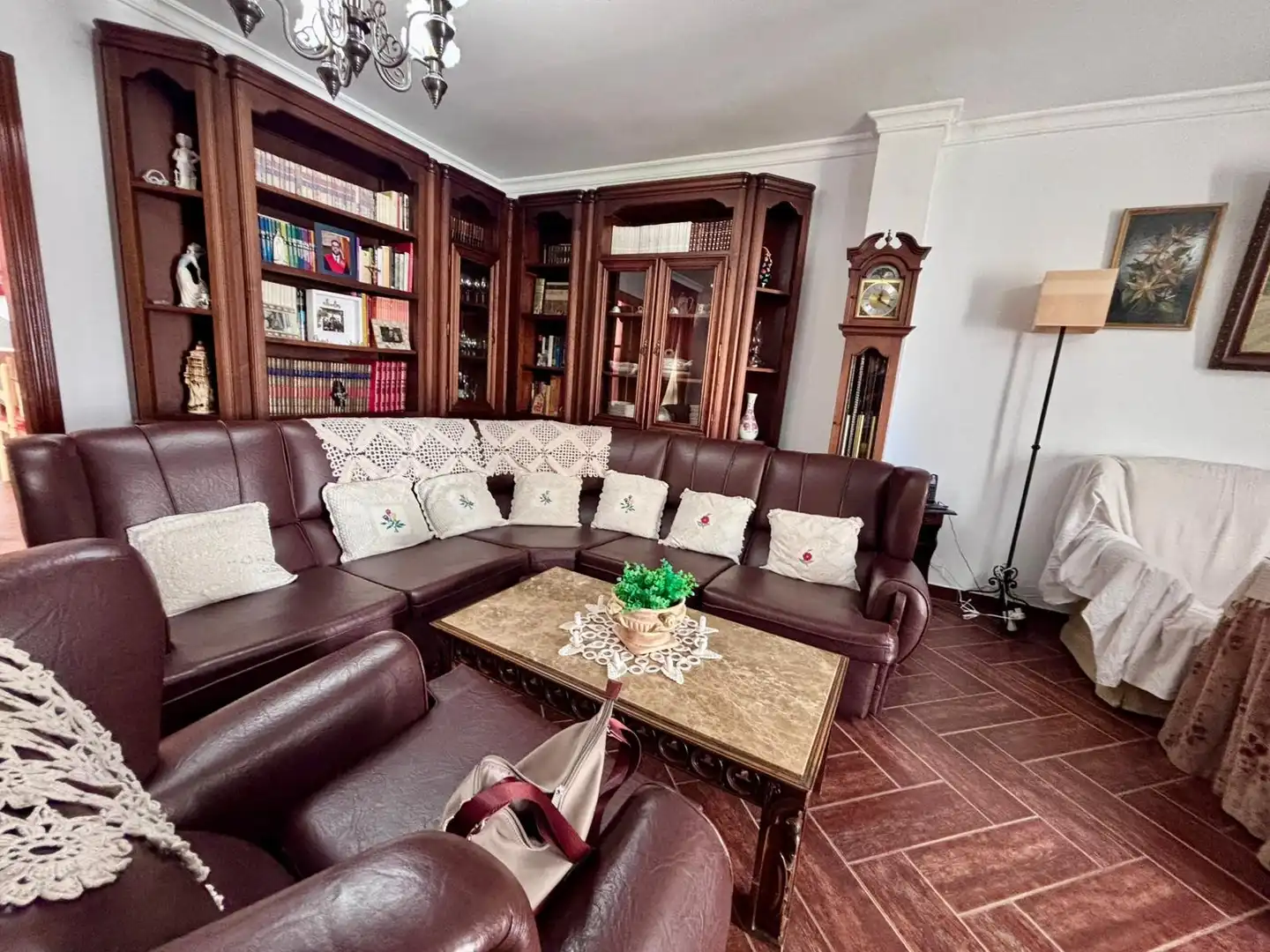 Sala d'estar de Casa o xalet en venda en Arcos de la Frontera amb Terrassa