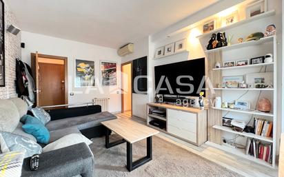 Living room of Flat for sale in Badalona  with Heating and Balcony