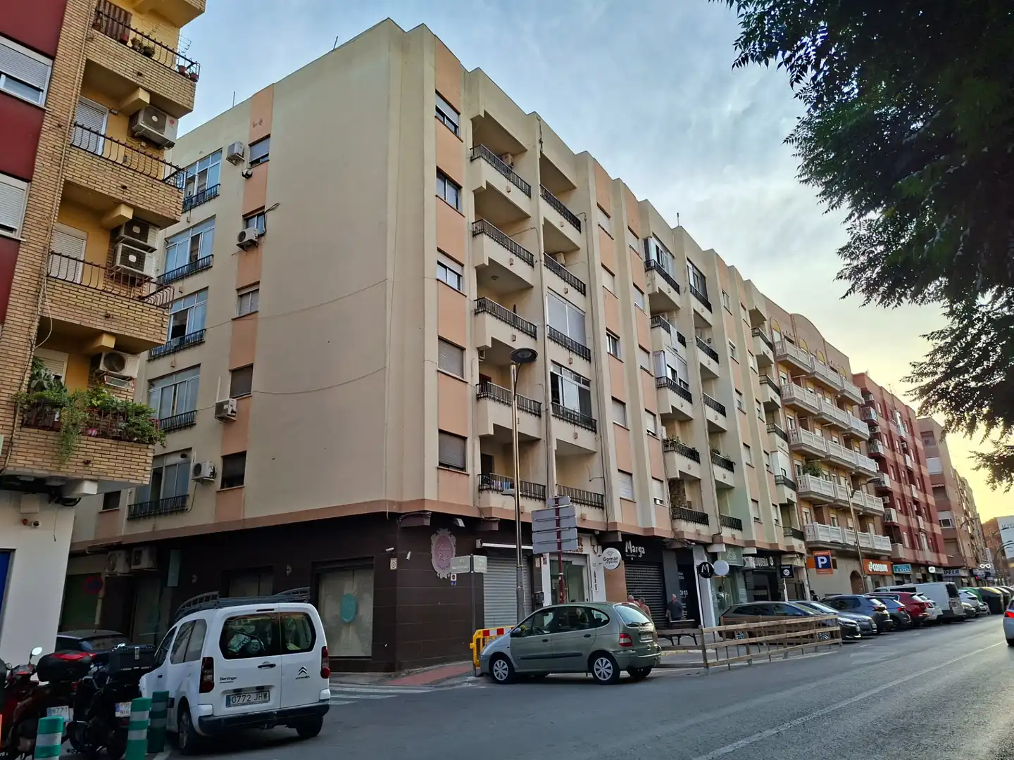 Vista exterior de Pis en venda en Alfafar amb Aire condicionat, Moblat i Forn