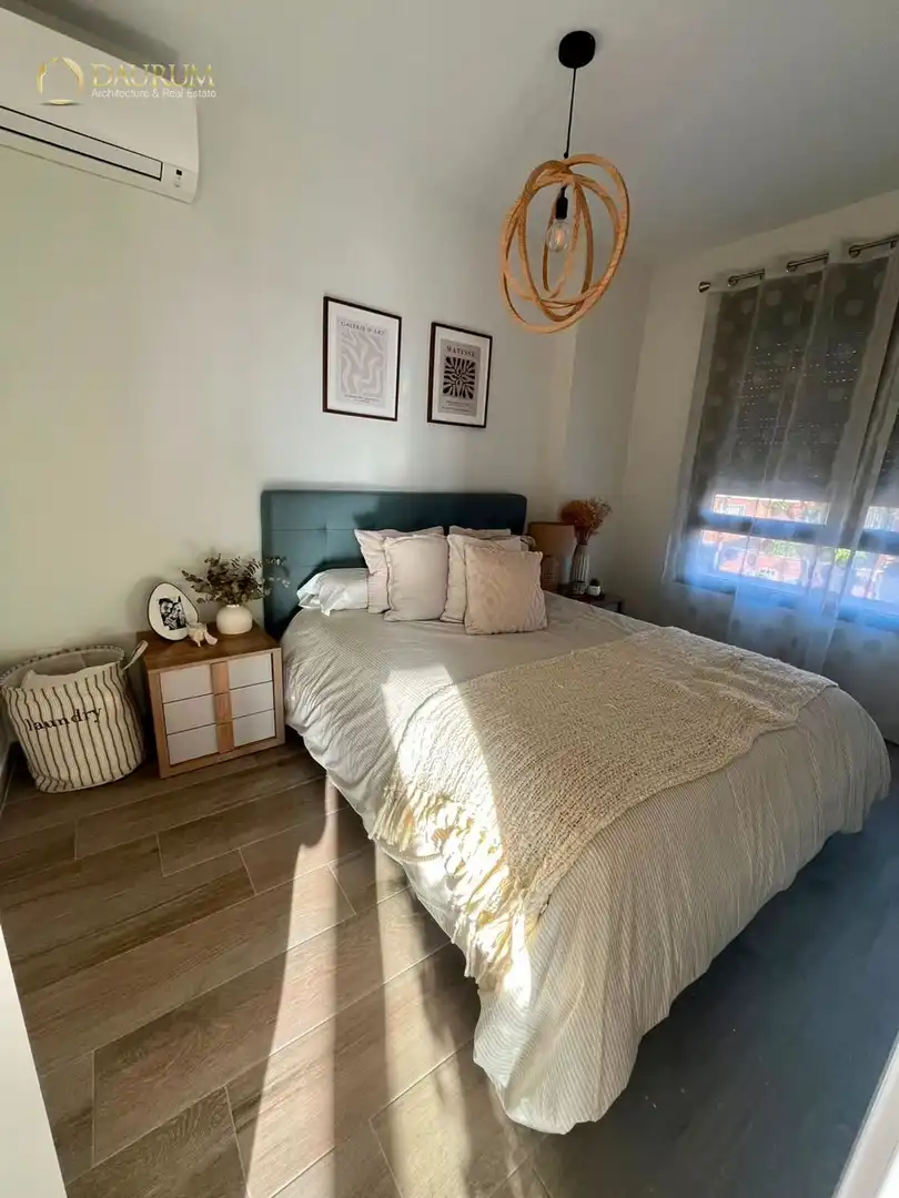 Habitación de Casa adosada en venta en Móstoles con Aire acondicionado, Calefacción y Terraza