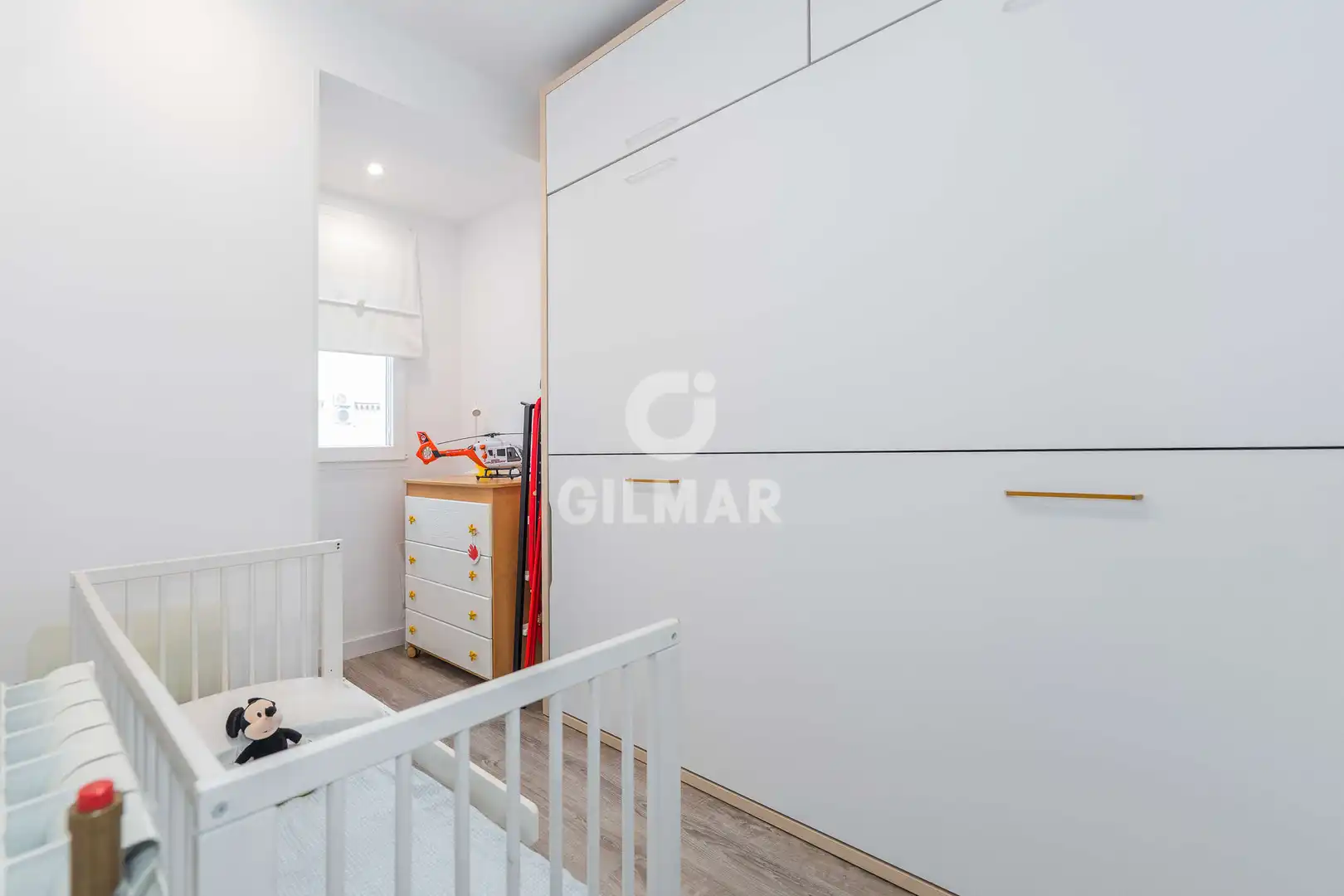 Habitación de Ático en venta en Madrid con Calefacción y Balcón