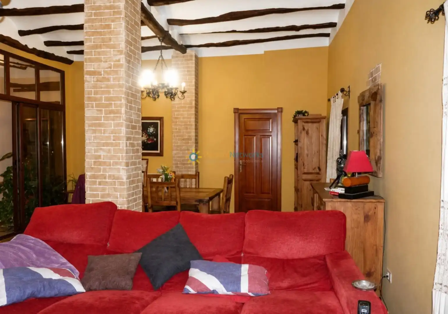 Sala d'estar de Casa o xalet en venda en Bufali amb Calefacció, Jardí privat i Terrassa