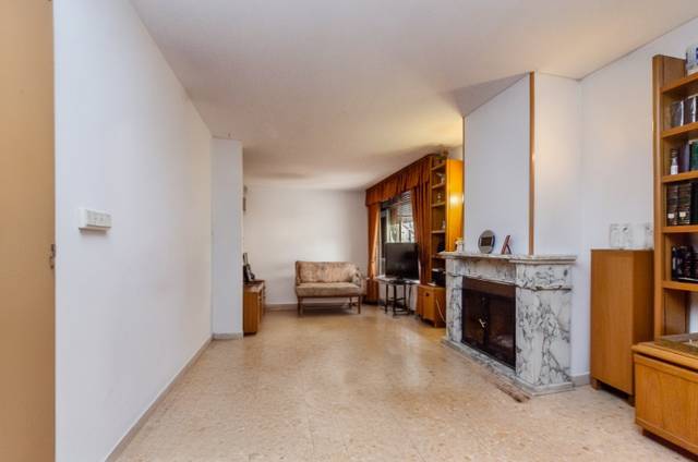 Casa-chalet en Venta en Centre