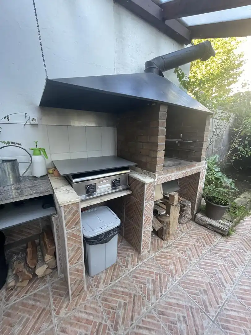 Vista exterior de Casa o chalet en venta en Donostia - San Sebastián  con Aire acondicionado, Calefacción y Jardín privado