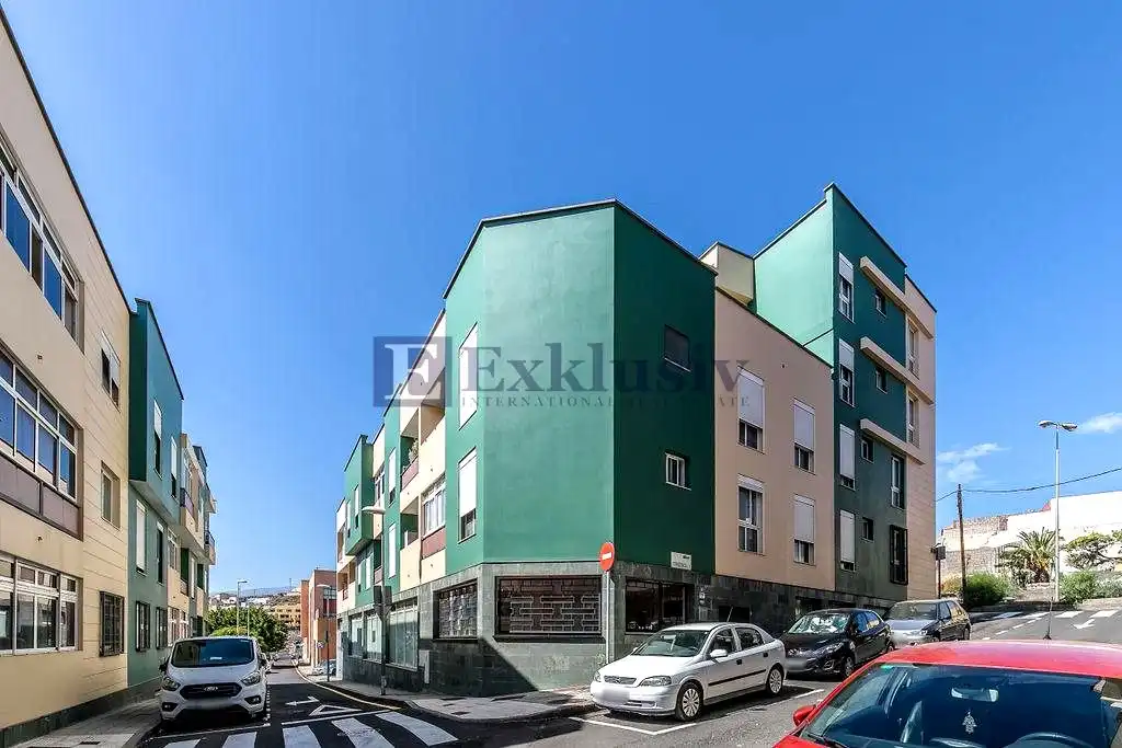 Vista exterior de Local en venta en Santa Cruz de Tenerife