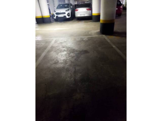 Garaje en Alquiler en Gonzalo de Berceo en Oeste