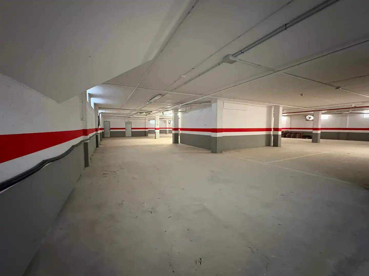 Parking of Flat for sale in La Pobla Llarga  with Air Conditioner, Heating and Terrace