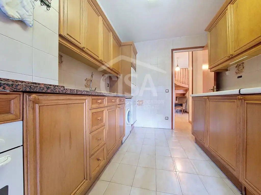 Cocina de Dúplex en venta en La Massana con Calefacción, Horno y Microondas