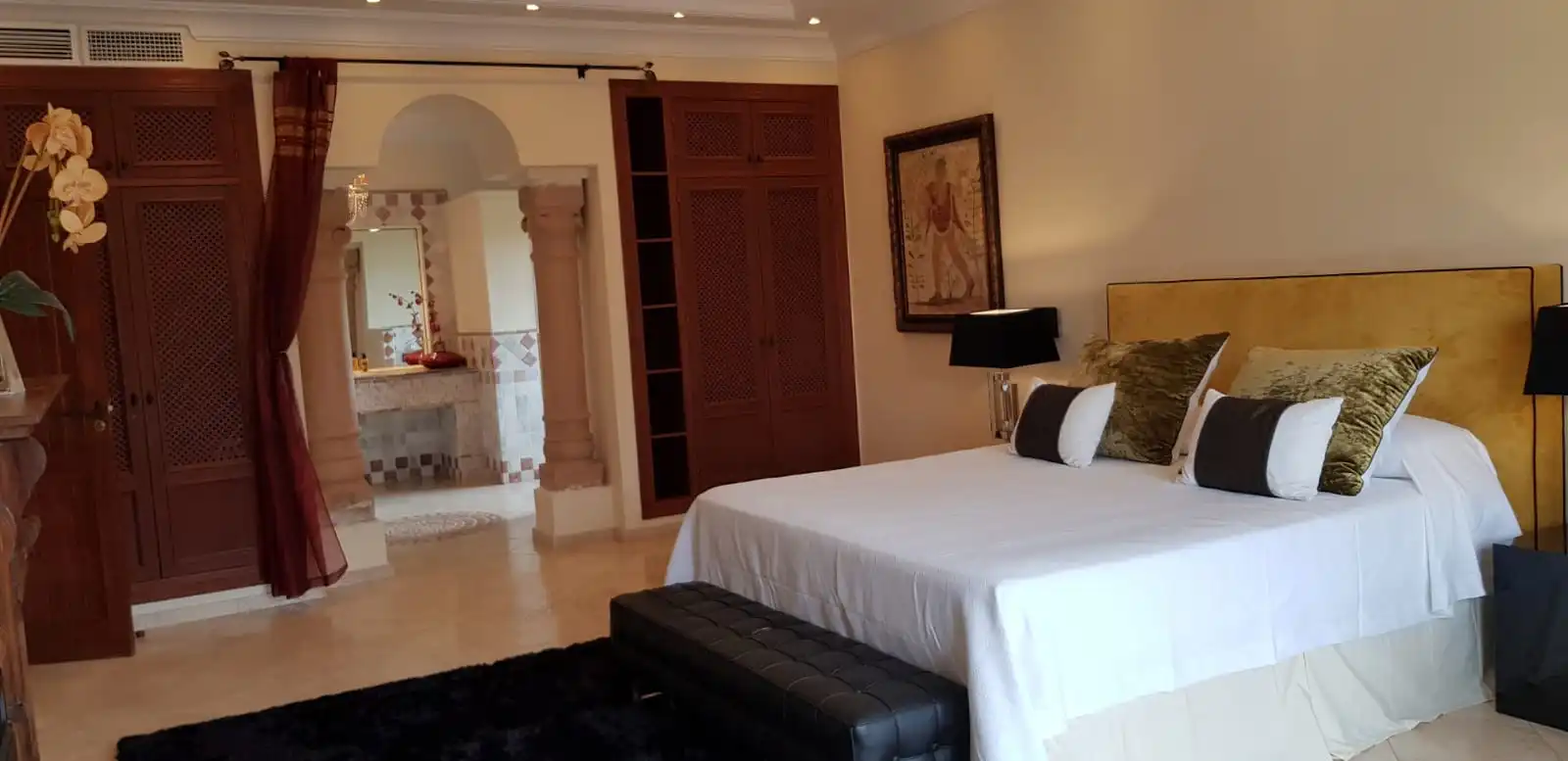 Habitación de Casa o chalet de alquiler en Estepona con Aire acondicionado, Jardín privado y Terraza