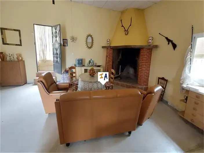 Sala d'estar de Casa o xalet en venda en Fuente-Tójar amb Terrassa, Traster i Internet