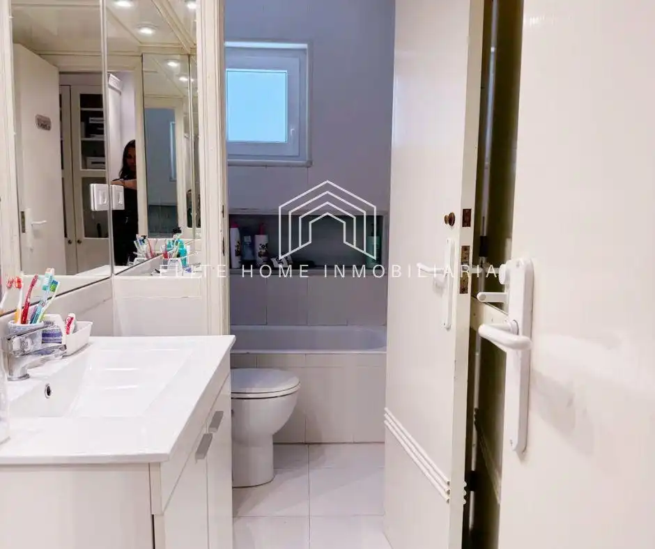 Bany de Apartament en venda en Benicasim / Benicàssim amb Jardí privat, Terrassa i Moblat