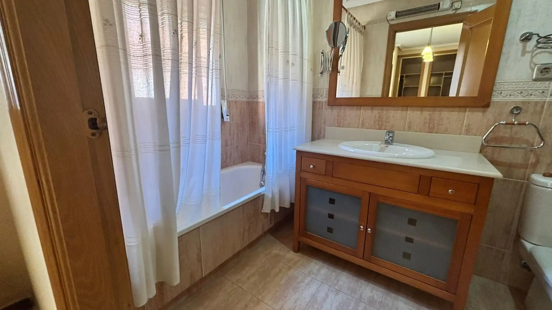 Bathroom of Attic for sale in Cartagena  with Air Conditioner, Terrace and Furnished
