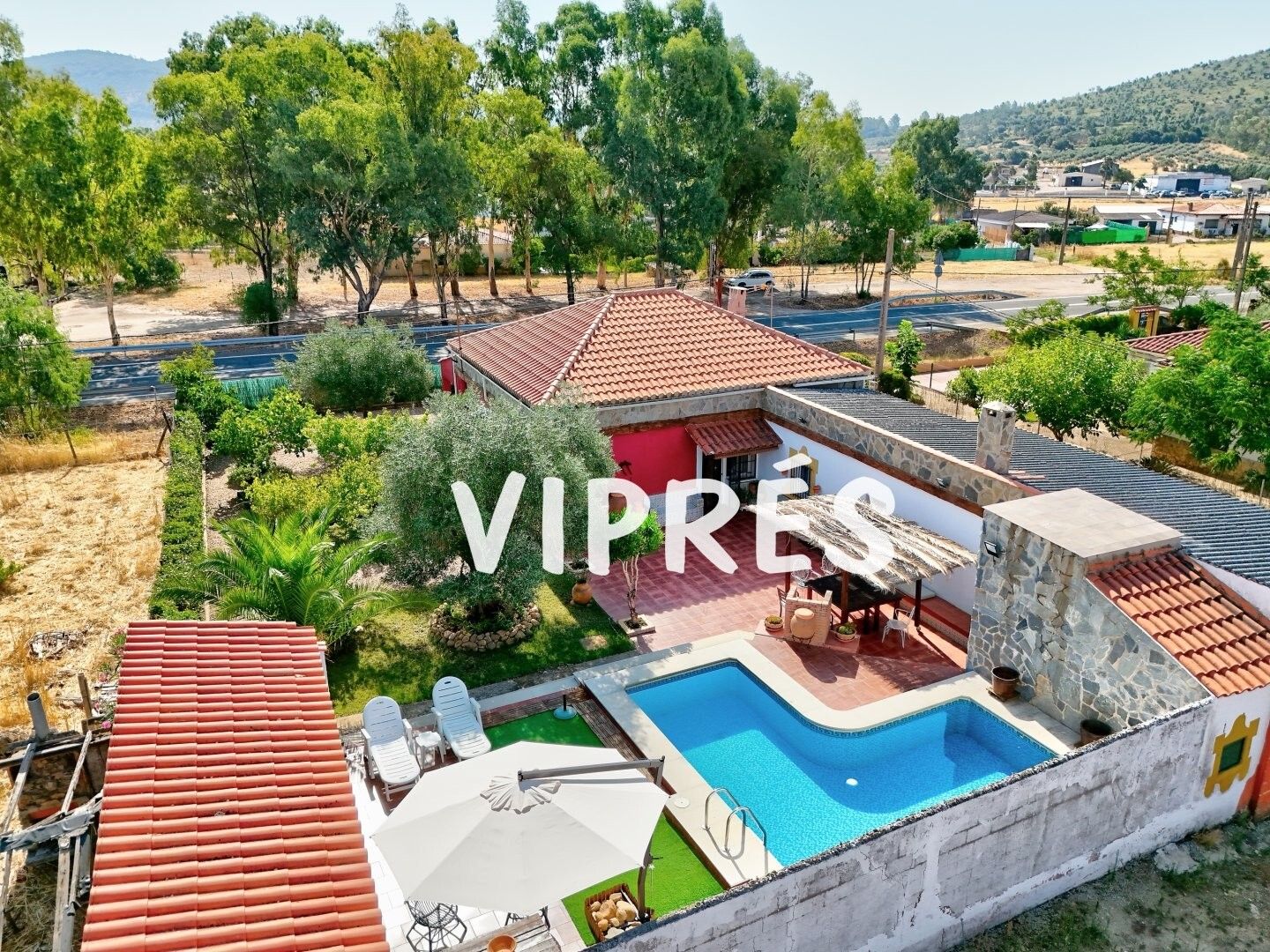 Exterior view of House or chalet for sale in Alcuéscar  with Storage room, Swimming Pool and Furnished