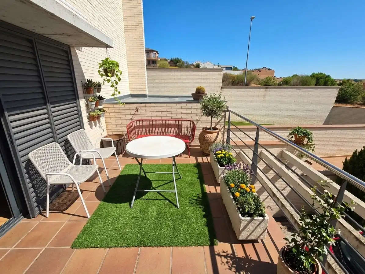 Terrassa de Casa o xalet en venda en Toledo amb Aire condicionat, Calefacció i Jardí privat