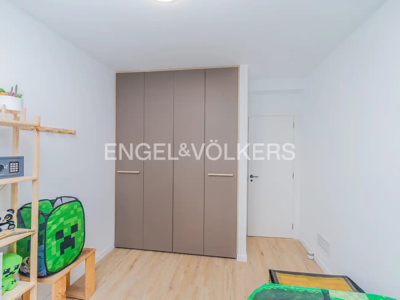 Habitación de Casa o chalet en venta en Sant Joan d'Alacant con Aire acondicionado, Calefacción y Jardín privado
