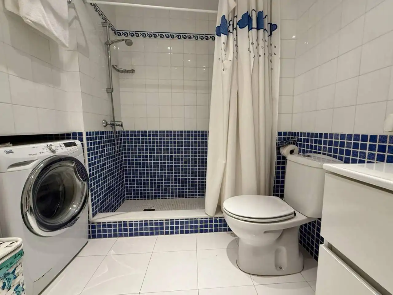Badezimmer von Dachboden zum Verkauf in El Ejido mit Klimaanlage, Terrasse und Möbliert