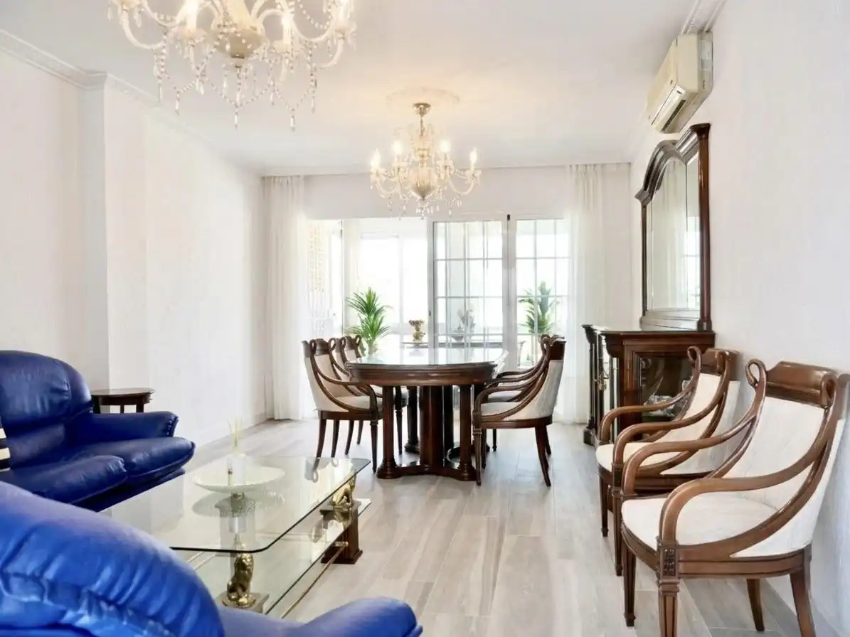 Comedor de Piso de alquiler en Sevilla con Aire acondicionado, Calefacción y Terraza